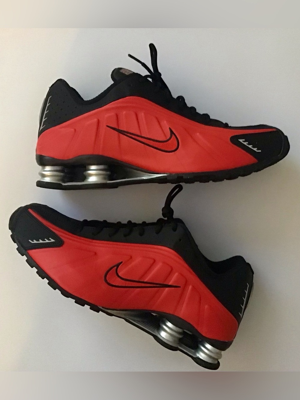 Nike Men’s Red and Black Shox Athletic Sneakers